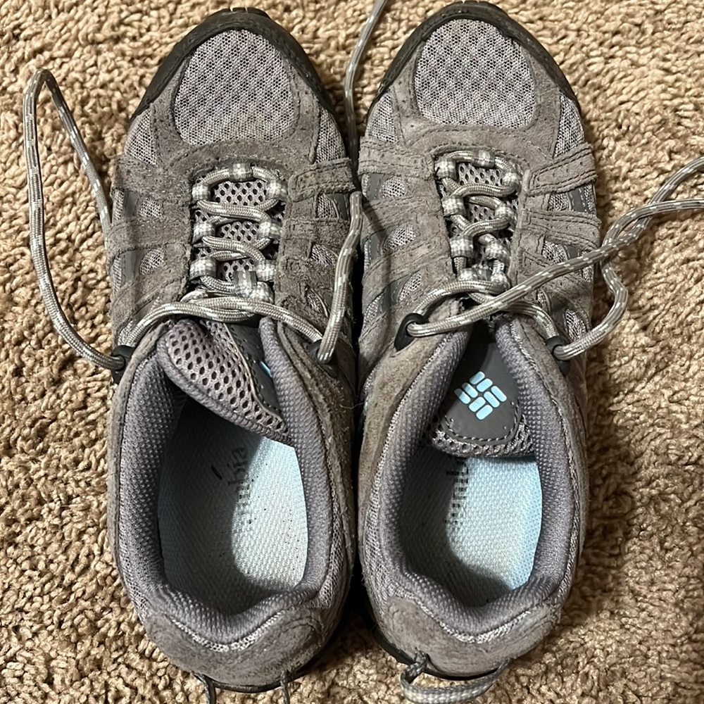 Columbia hiking shoes